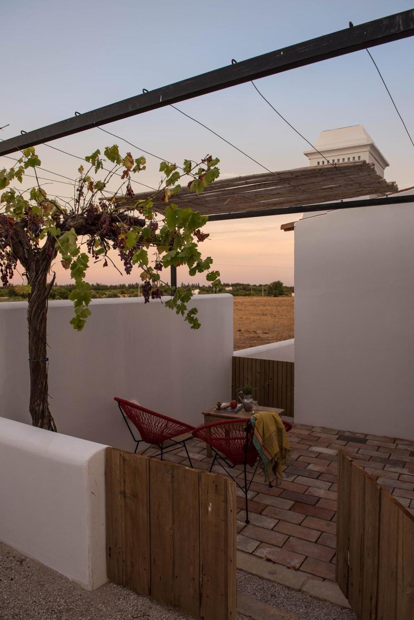 Pensao Agricola Guest House กาบานัส เด ตาวีรา ภายนอก รูปภาพ